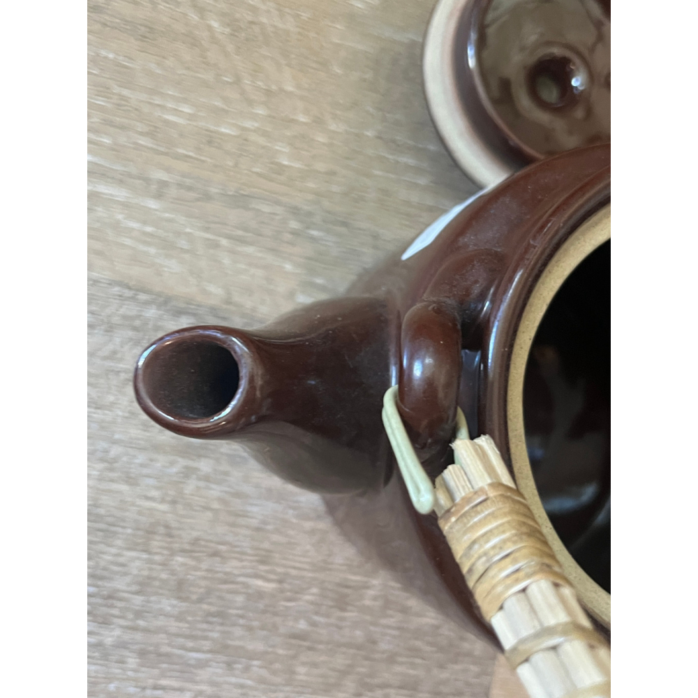 Vintage Japanese Crane Teapot - Brown Ceramic with Gold Accents & Rattan Handle - Picture 6 of 15